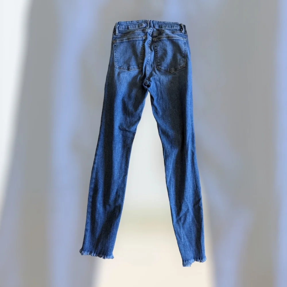 Good American Good Waist Fray Hem Jeans